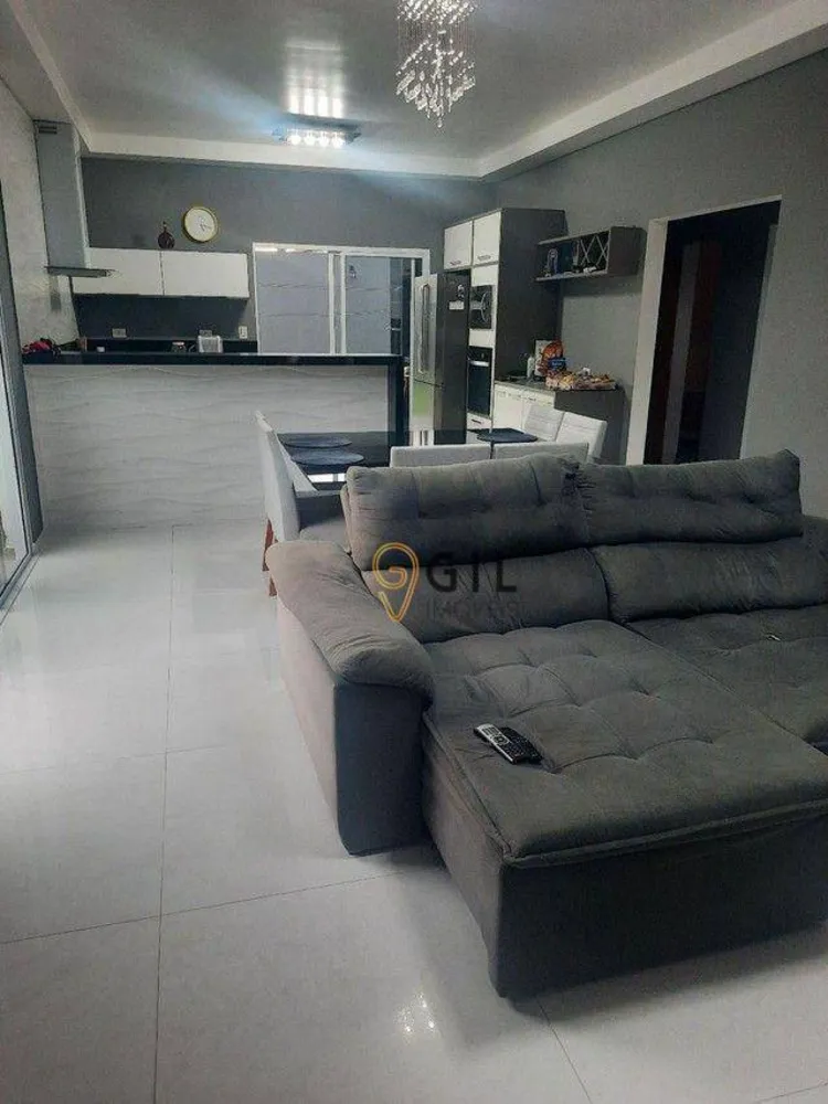 Casa, 3 quartos, 306 m² - Foto 2