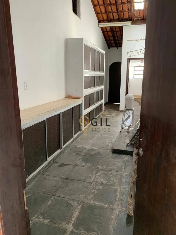 Casa, 4 quartos, 360 m² - Foto 4