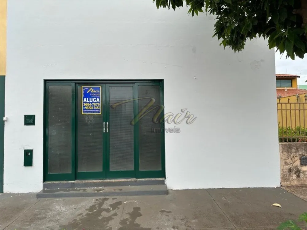 Prédio Inteiro - Foto 1