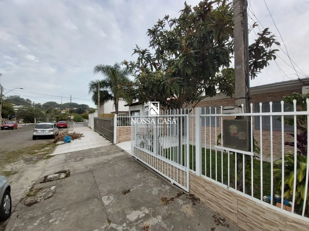Casa, 7 quartos, 280 m² - Foto 1