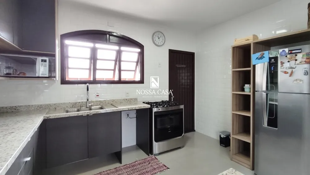 Casa, 4 quartos, 233 m² - Foto 3