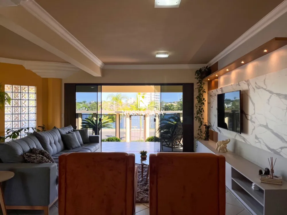 Casa, 4 quartos, 300 m² - Foto 3