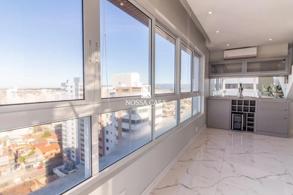 Cobertura, 3 quartos, 253 m² - Foto 2