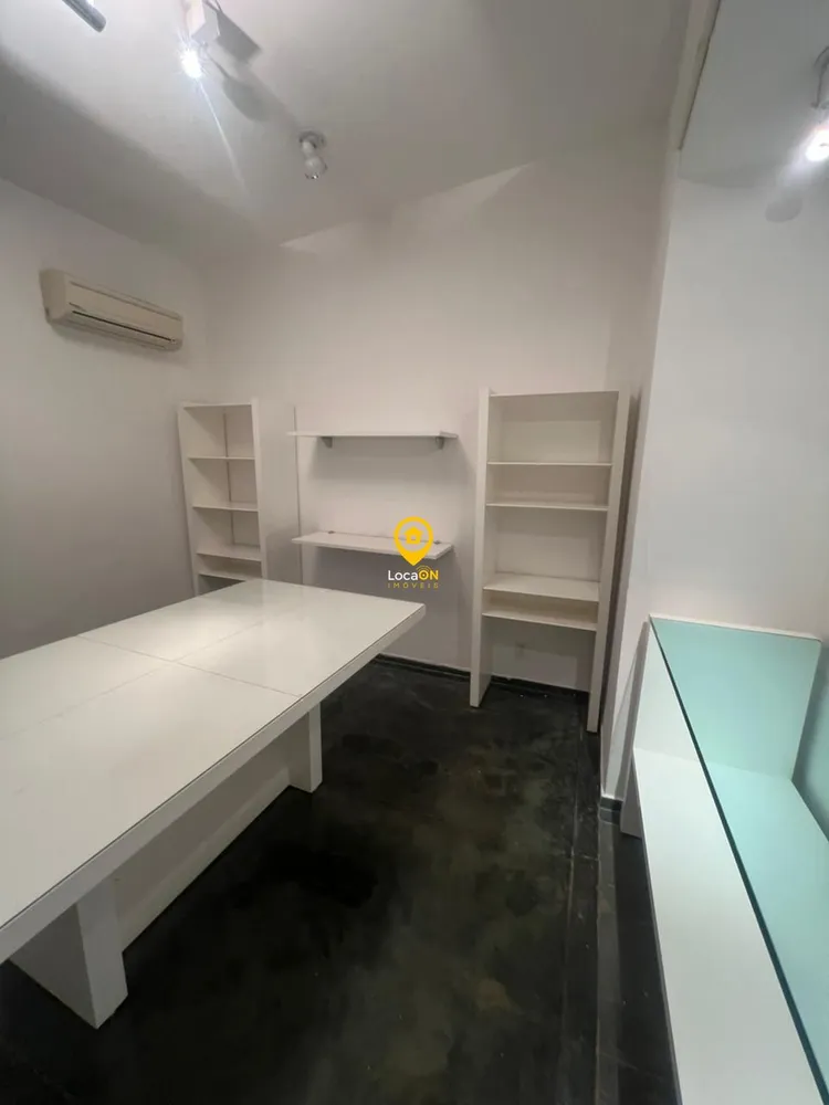Casa, 3 quartos, 265 m² - Foto 16