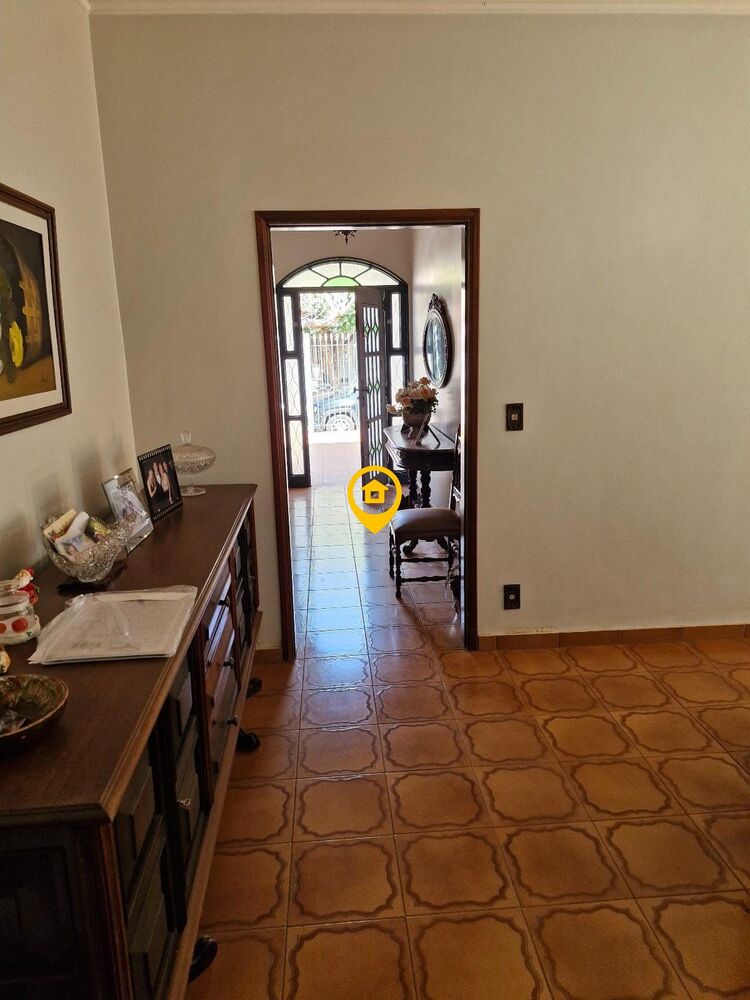 Casa, 3 quartos, 228 m² - Foto 2