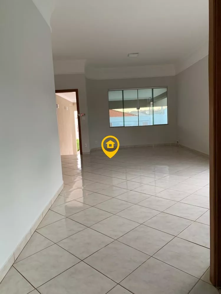 Casa à venda com 4 quartos, 250m² - Foto 7