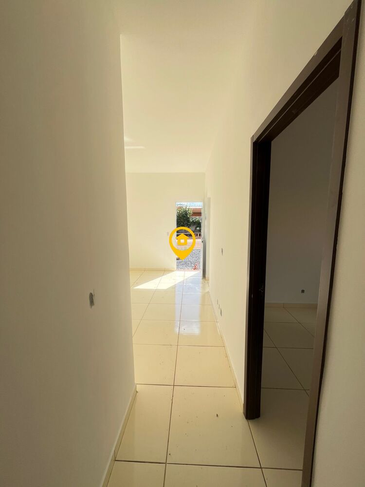 Casa à venda com 2 quartos, 54m² - Foto 3