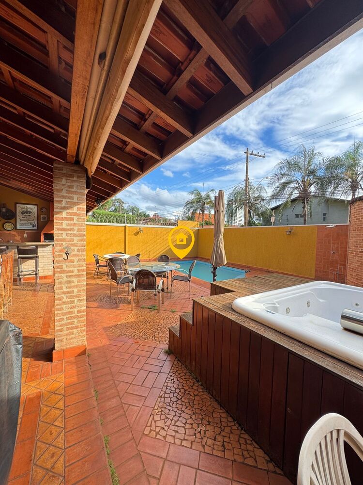 Sobrado à venda com 4 quartos, 313m² - Foto 4