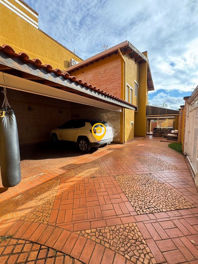 Sobrado à venda com 4 quartos, 313m² - Foto 2