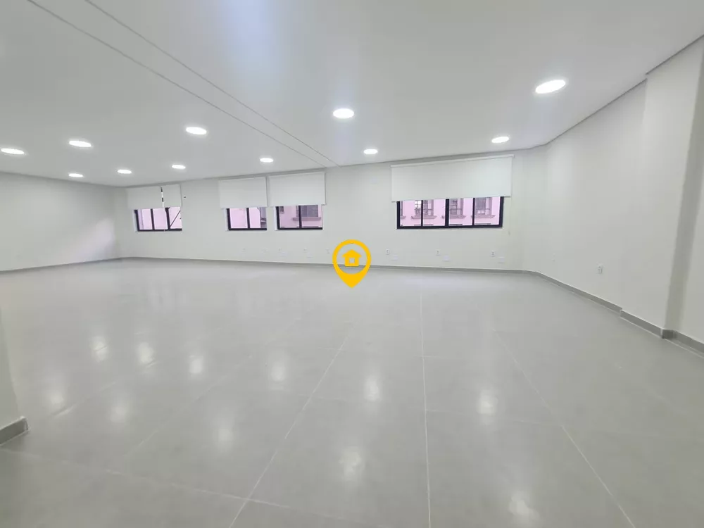 Prédio Inteiro para alugar com 1 quarto, 105m² - Foto 1