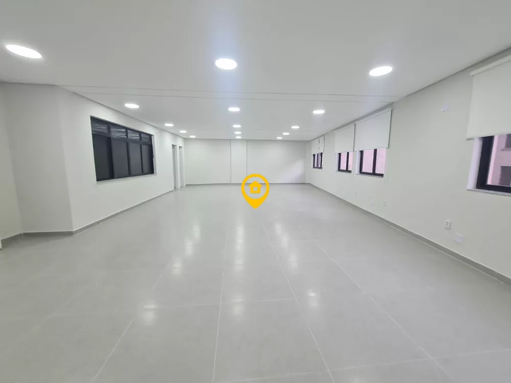 Prédio Inteiro para alugar com 1 quarto, 105m² - Foto 2