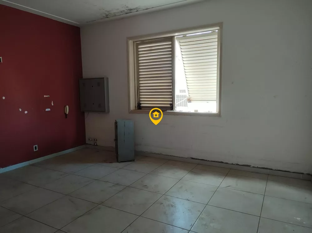 Loja-Salão para alugar com 3 quartos, 242m² - Foto 4