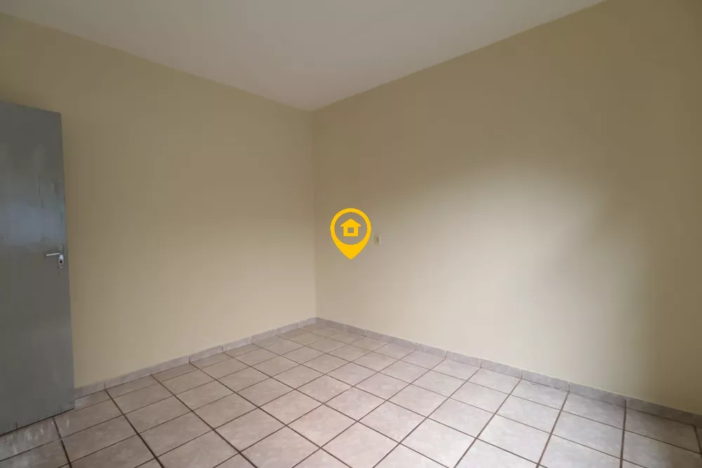 Casa para alugar com 2 quartos, 100m² - Foto 4