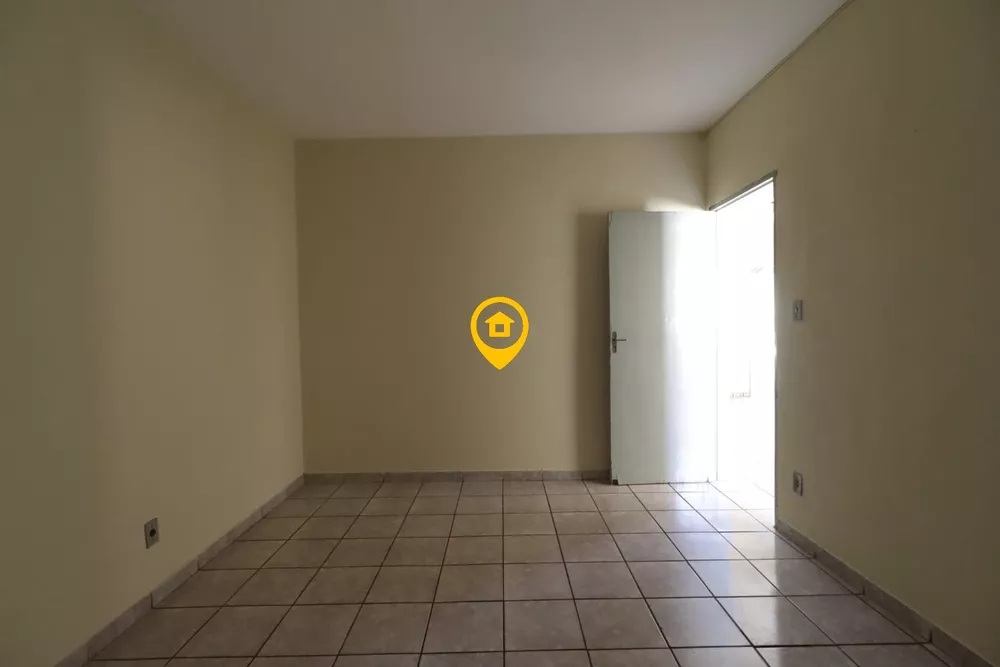 Casa para alugar com 2 quartos, 100m² - Foto 3