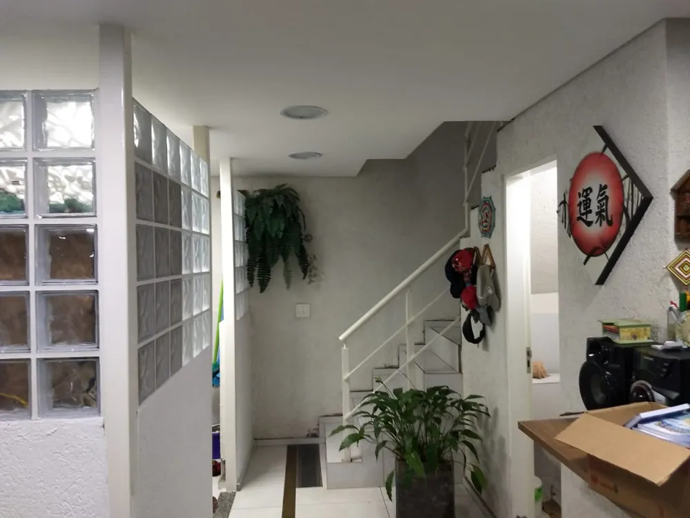 Casa, 3 quartos, 250 m² - Foto 1