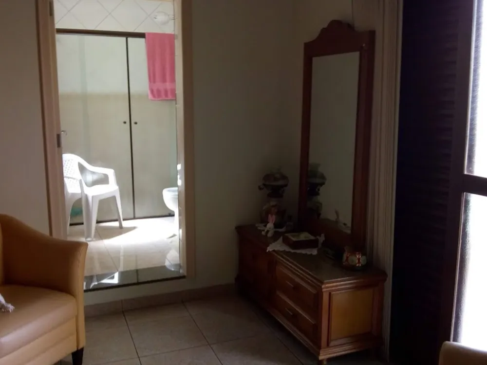 Casa, 4 quartos, 300 m² - Foto 8