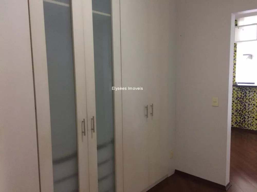 Apartamento à venda com 3 quartos, 130m² - Foto 17