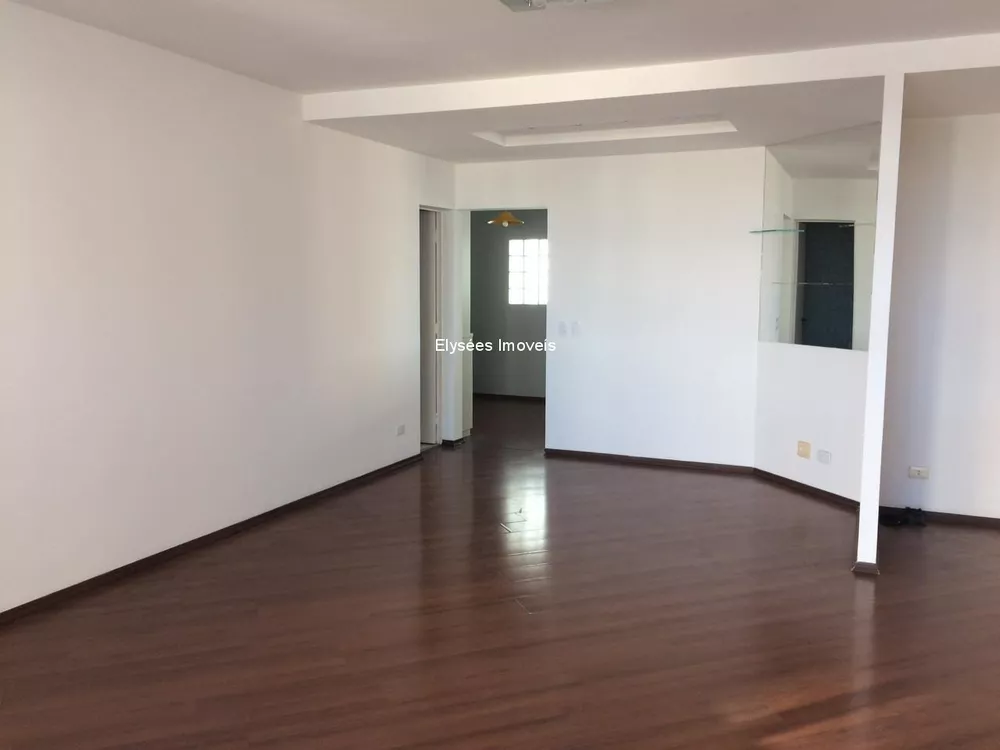 Apartamento à venda com 3 quartos, 130m² - Foto 3