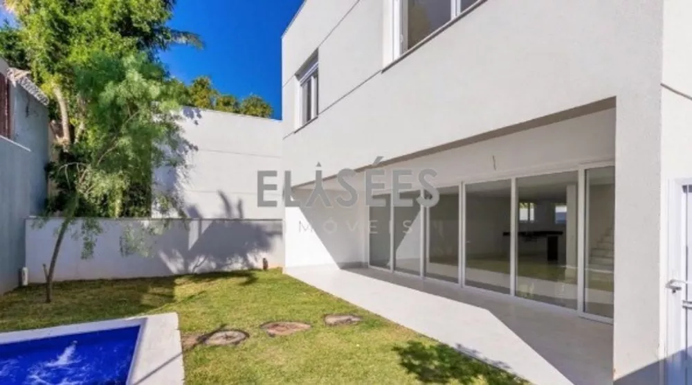 Casa à venda com 4 quartos, 398m² - Foto 1