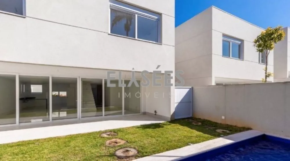 Casa à venda com 4 quartos, 398m² - Foto 2