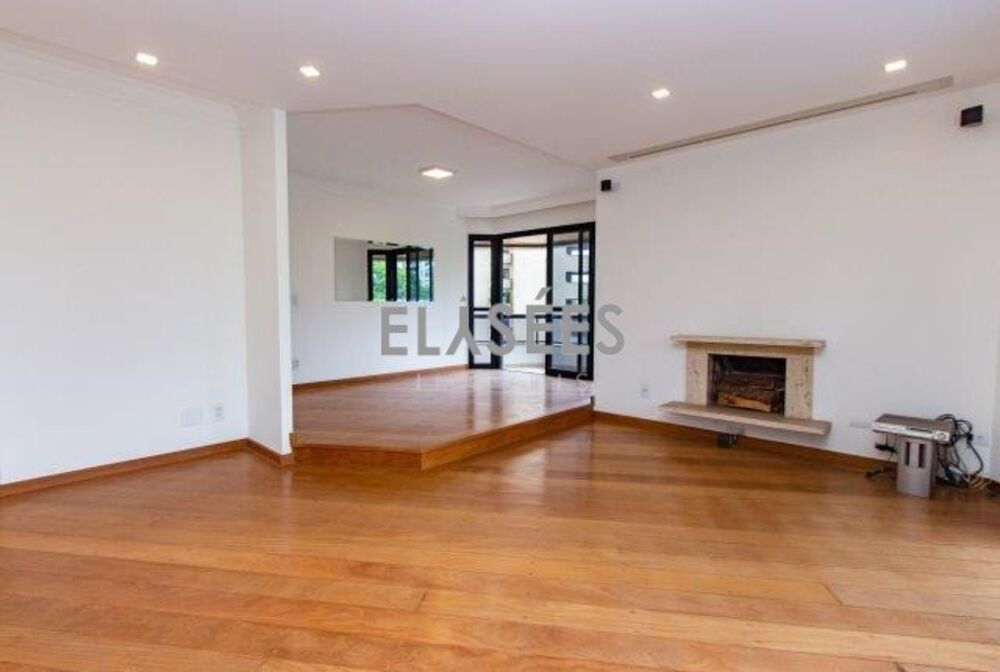 Apartamento à venda com 4 quartos, 220m² - Foto 8