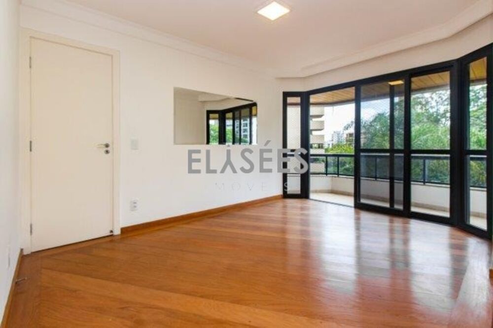 Apartamento à venda com 4 quartos, 220m² - Foto 4