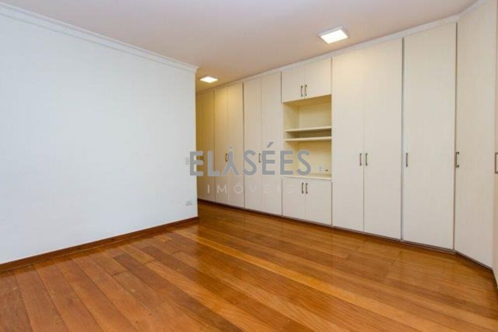 Apartamento à venda com 4 quartos, 220m² - Foto 33