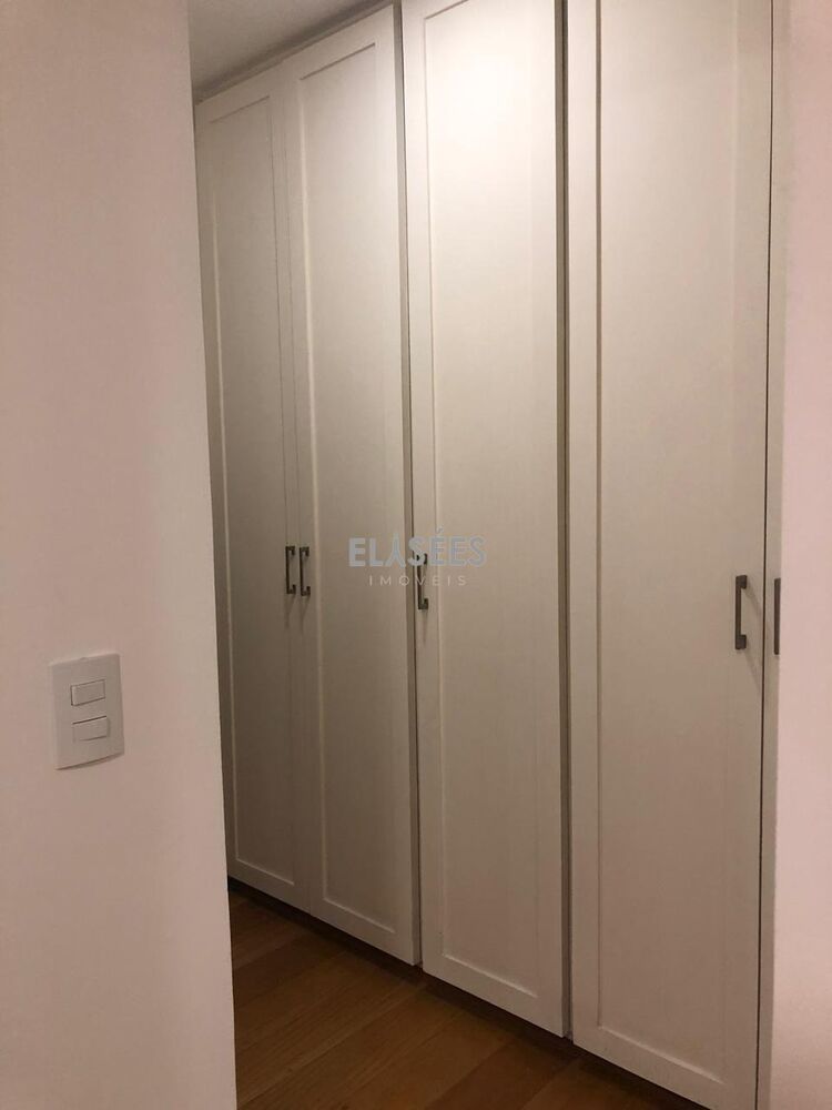 Apartamento à venda com 4 quartos, 220m² - Foto 35