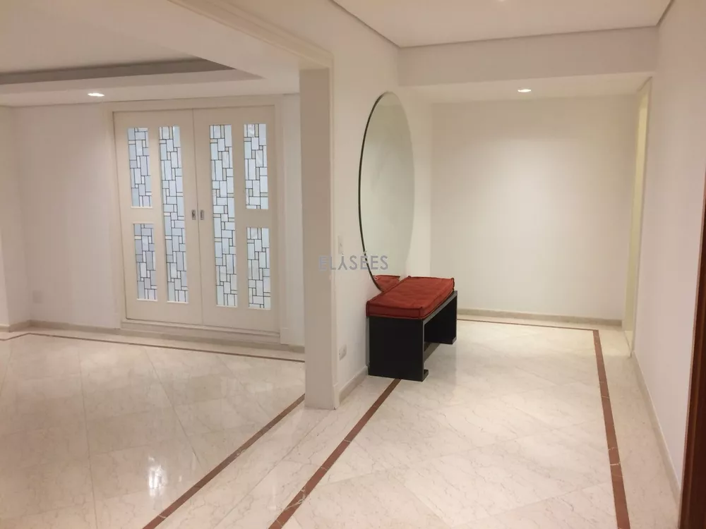 Apartamento para alugar com 4 quartos, 370m² - Foto 3