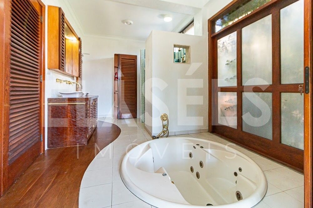 Casa, 5 quartos, 550 m² - Foto 1