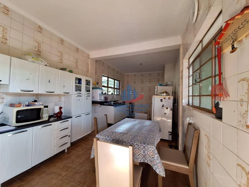 Chácara, 4 quartos, 1379 m² - Foto 4