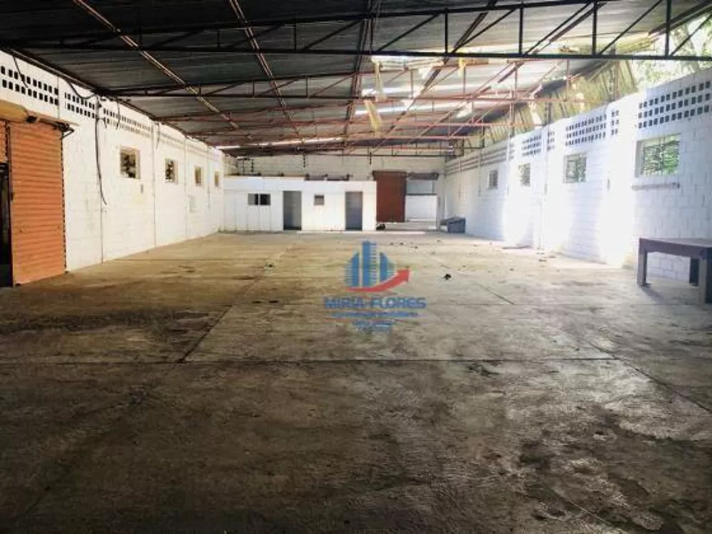 Depósito-Galpão, 1360 m² - Foto 1