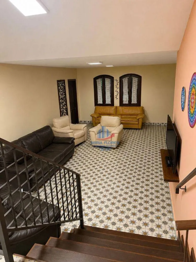Casa, 3 quartos, 257 m² - Foto 4