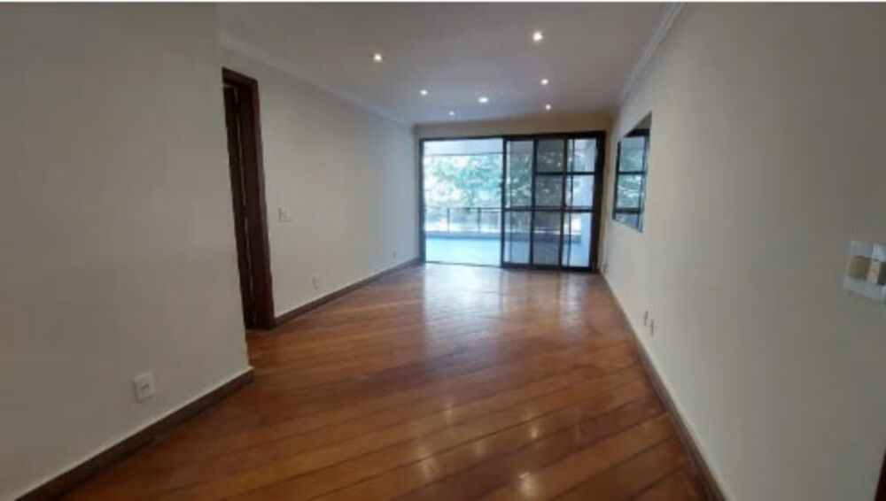 Apartamento para alugar com 3 quartos, 108m² - Foto 2