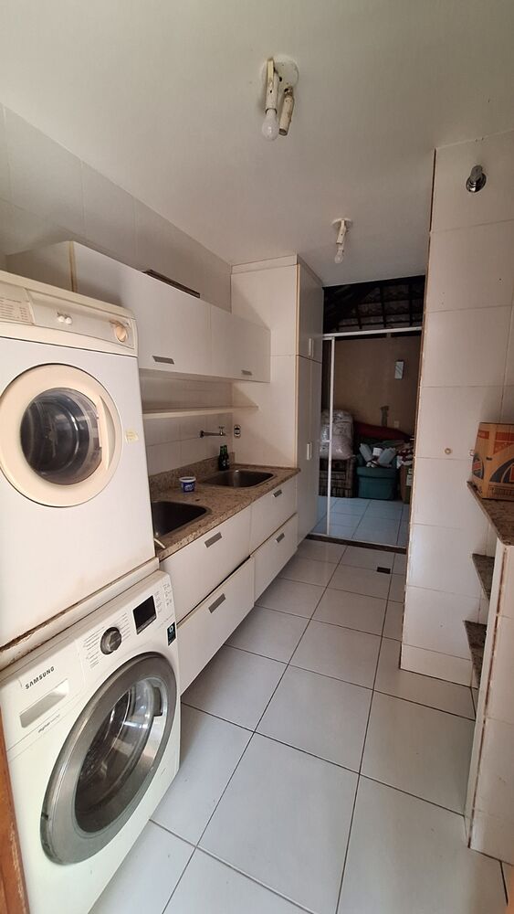 Casa de Condomínio à venda e aluguel com 4 quartos, 270m² - Foto 2