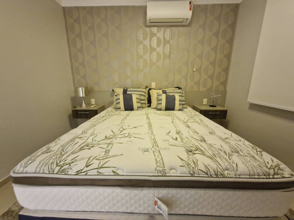 Apartamento, 3 quartos, 198 m² - Foto 2