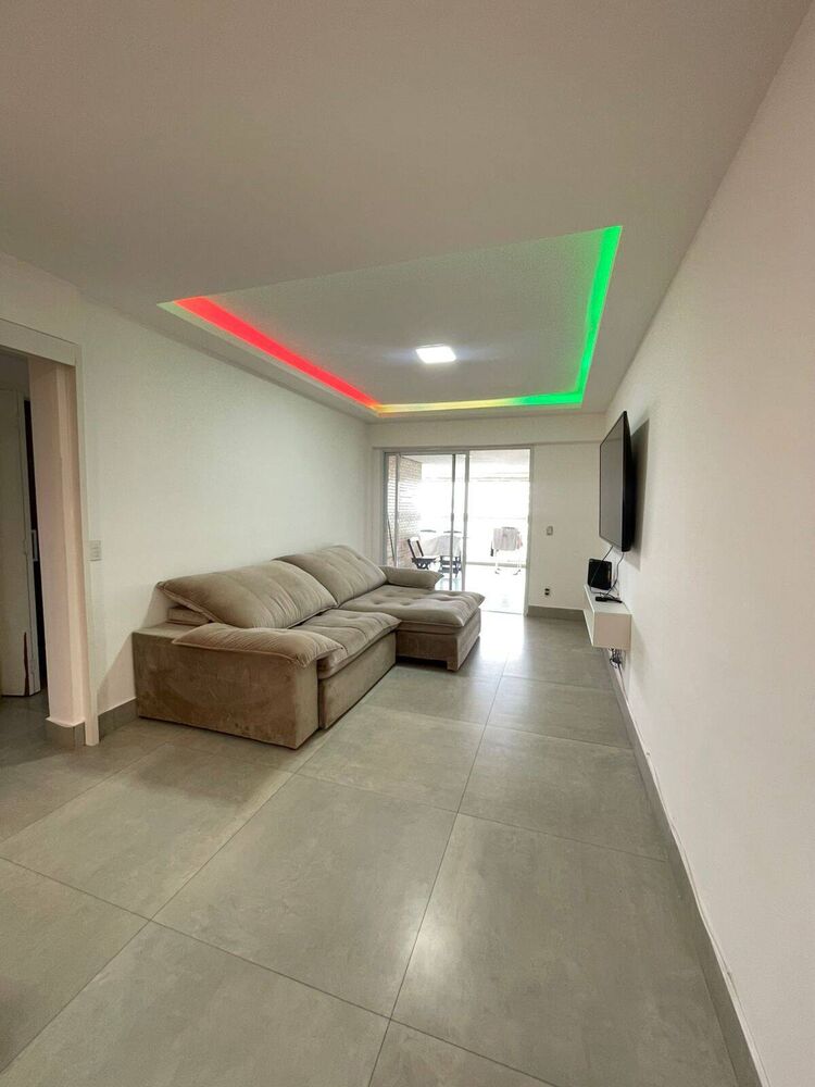 Apartamento para alugar com 3 quartos, 125m² - Foto 2
