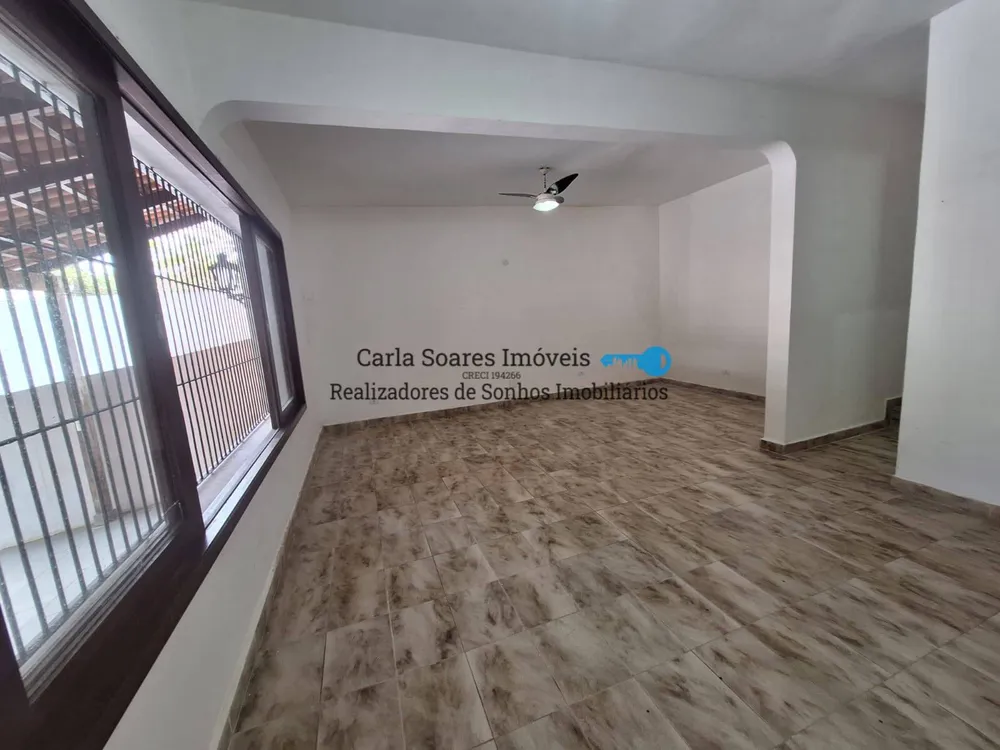 Casa, 4 quartos, 235 m² - Foto 3