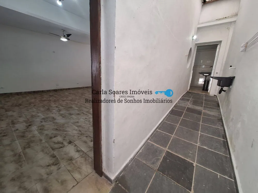Casa, 4 quartos, 235 m² - Foto 1