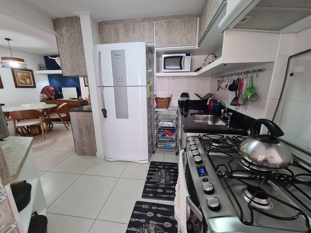 Apartamento à venda com 3 quartos, 118m² - Foto 2