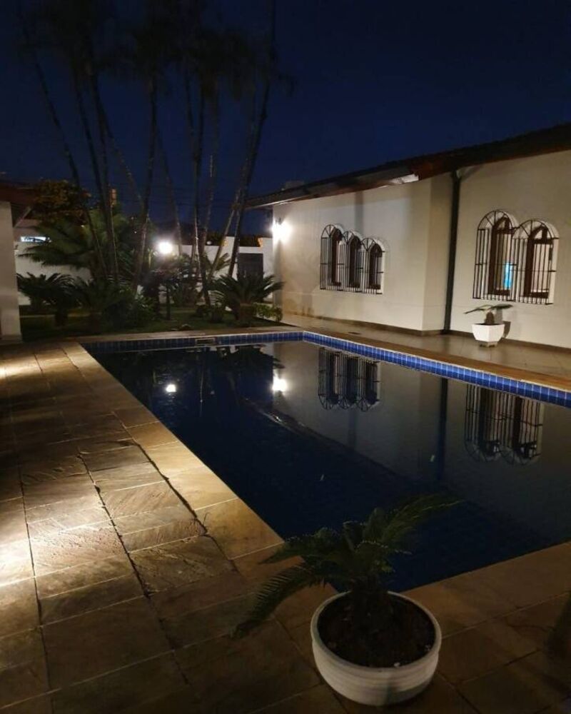Casa, 4 quartos, 360 m² - Foto 1