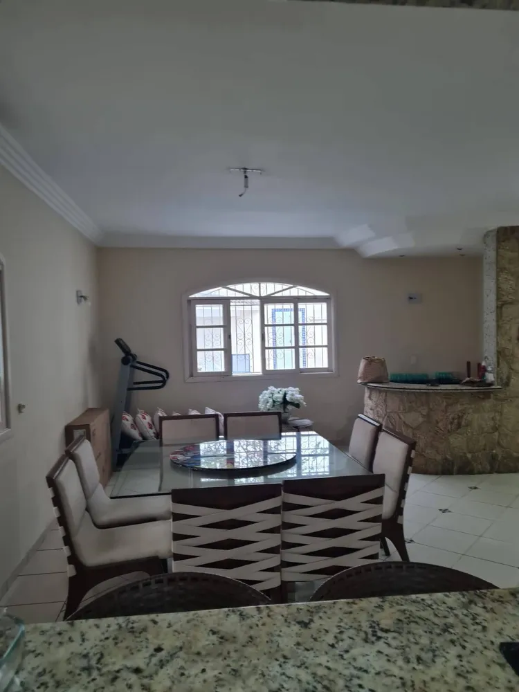 Casa, 3 quartos, 200 m² - Foto 9