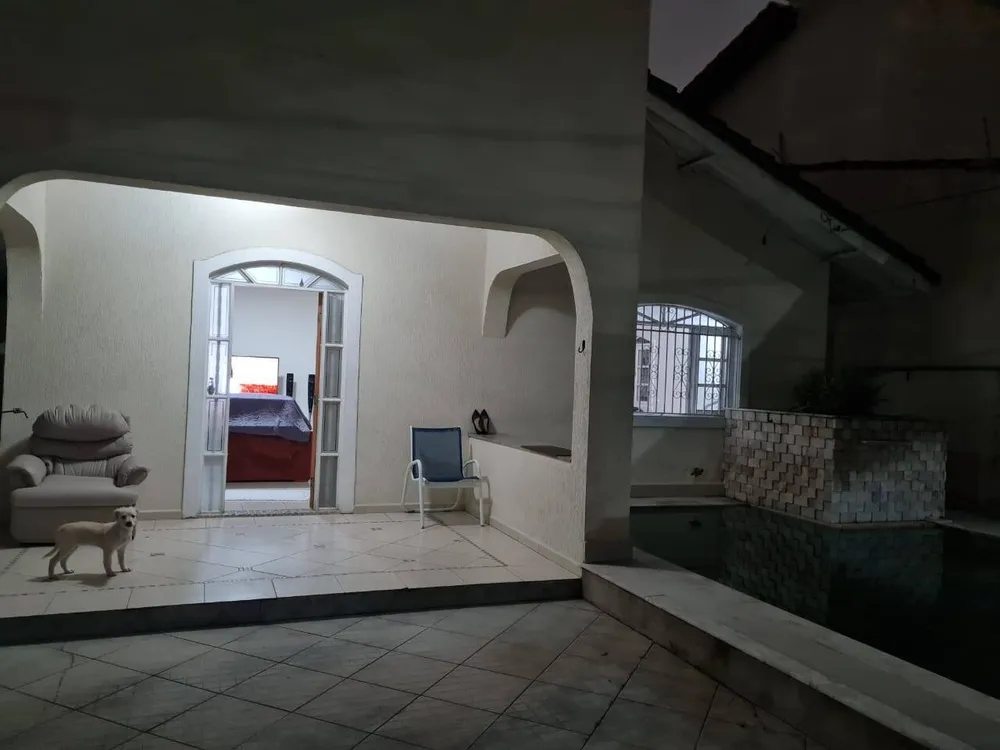 Casa, 3 quartos, 200 m² - Foto 6