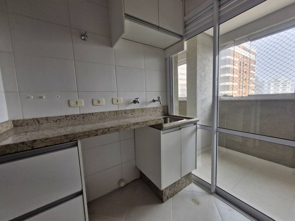 Apartamento à venda com 3 quartos, 125m² - Foto 4