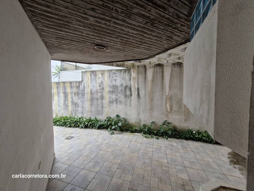 Casa à venda com 5 quartos, 350m² - Foto 3