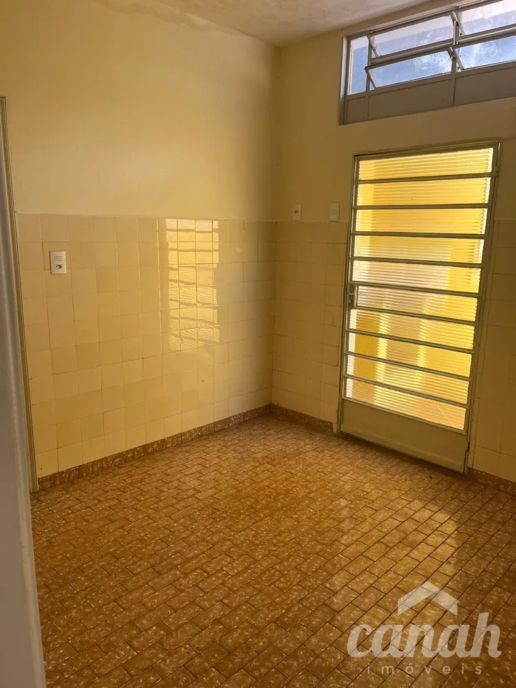 Casa, 3 quartos, 200 m² - Foto 2