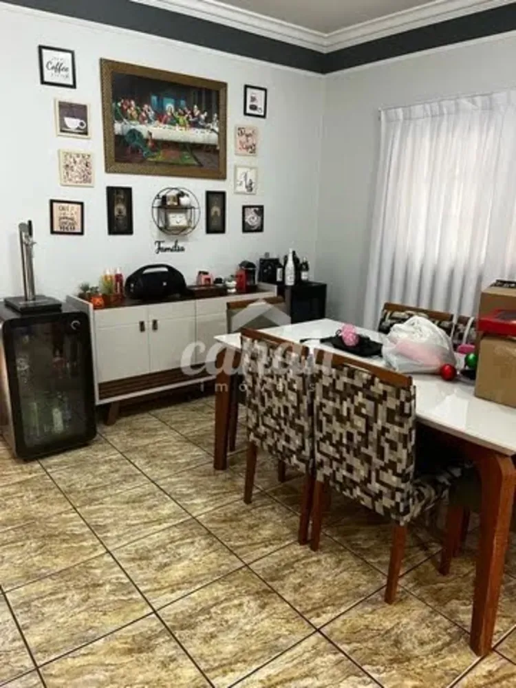 Casa, 3 quartos, 242 m² - Foto 4