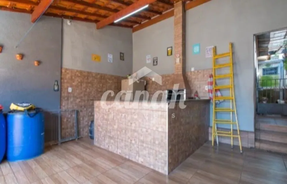 Casa, 3 quartos, 225 m² - Foto 1