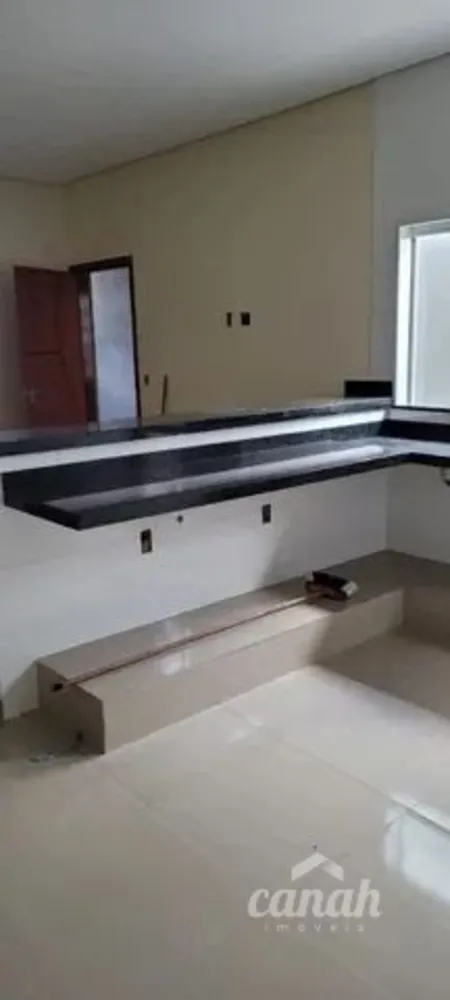 Casa, 3 quartos, 117 m² - Foto 1