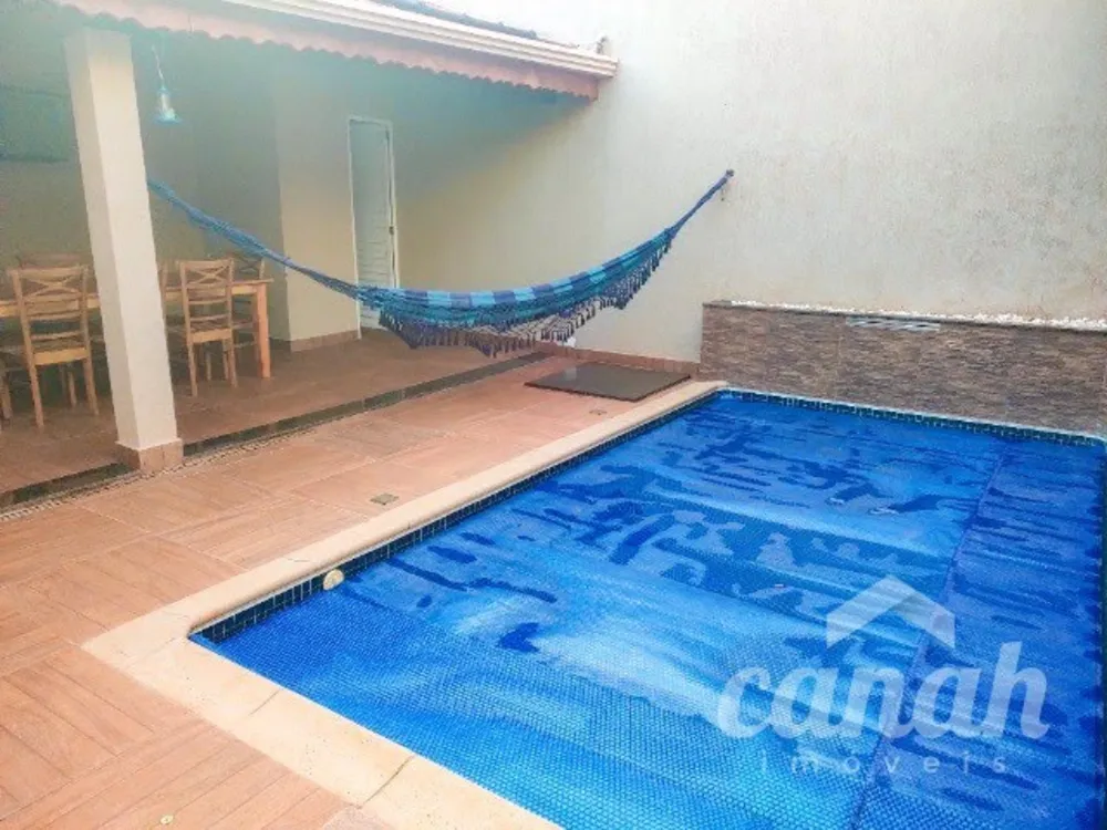Casa, 3 quartos, 200 m² - Foto 1